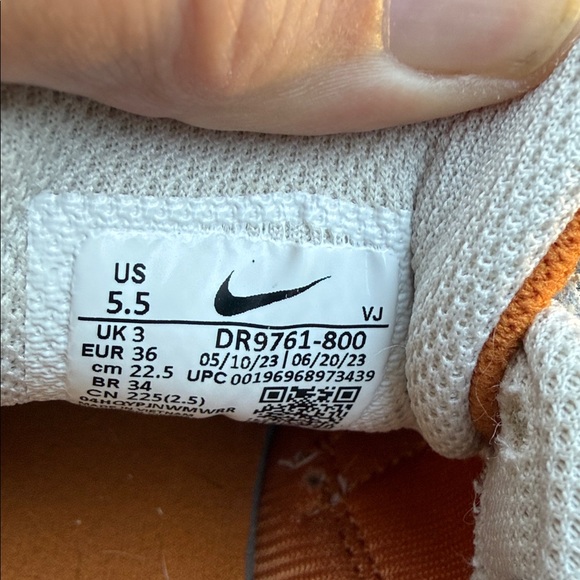 Nike Women's Sneakers in Orange and White - Picture 5 of 9